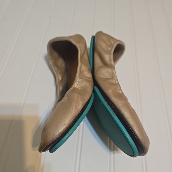 Tiek Gold Mettalic Ballet Flat Shoes - Picture 7 of 9